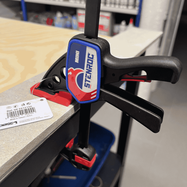 Serre joints à carrelage Stenroc