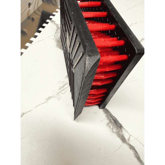 SOLID – Brosse de nettoyage pour peignes à colle